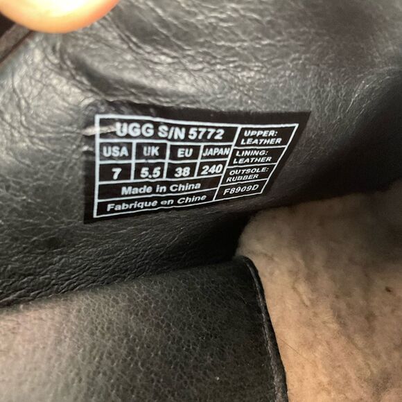 UGG Australia Womens Black Suede Leather Abbie Studded Wooden Clog Mules Size 7 - Picture 6 of 12